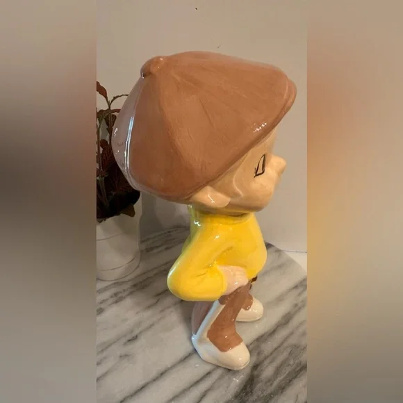 Vintage Golfer With Bag & Club 10” Ceramic Brown Hat Yellow Sweater No Chips - Picture 6 of 10